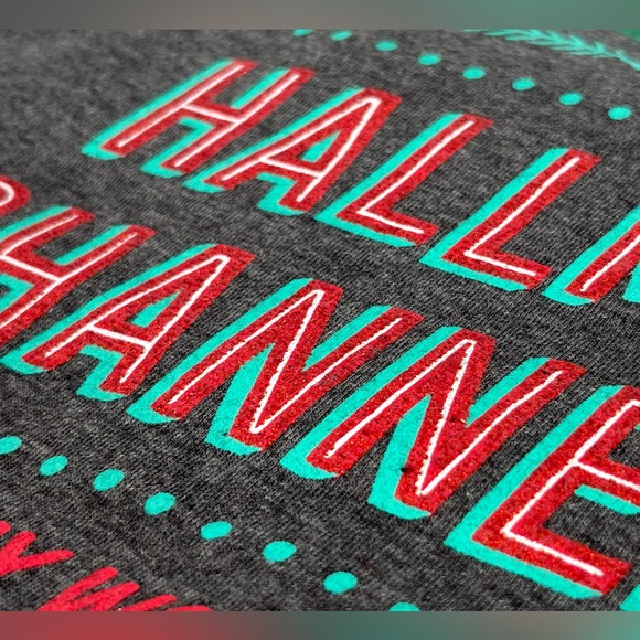 NWT Relaxed Fit Hallmark Channel On, All My Worries Gone! T-Shirt - Picture 6 of 9